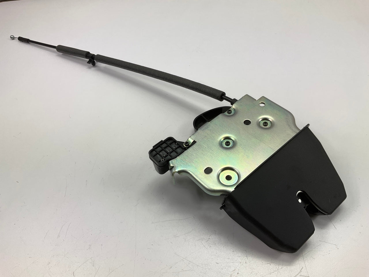 NEW GENUINE Trunk Lid Latch OEM For 2011-2014 Kia K900 812303T000