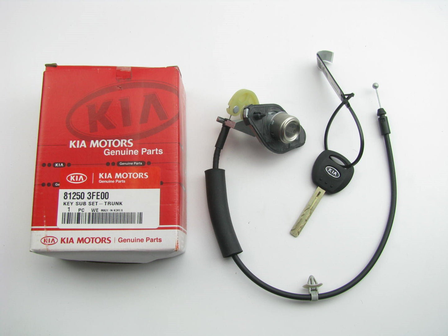 NEW - OEM Trunk Lock Cylinder W/ 2 Keys For 2006-2009 Amanti 812503FE00