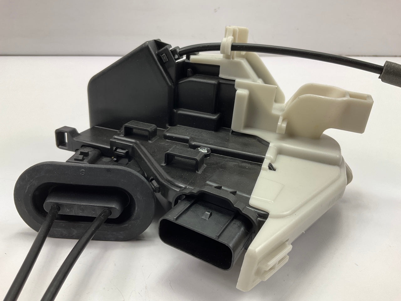 NEW Front Right Passenger Side Door Lock Actuator Latch OEM For 16-20 Kia Optima