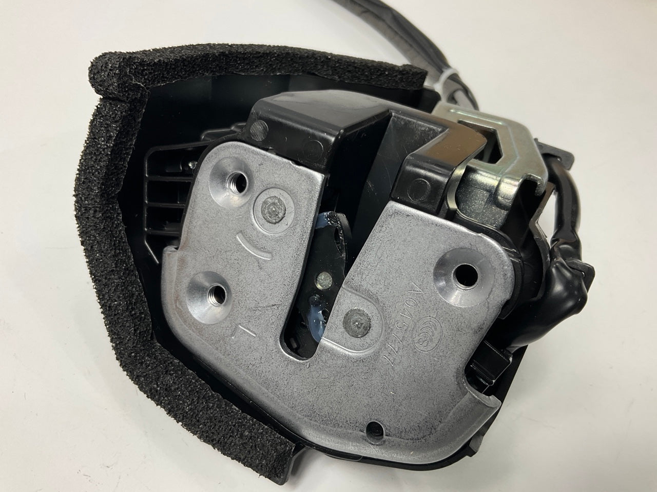NEW Rear Power Sliding Door Latch Left OEM For 2015-21 Kia Sedona 81410A9010FFF