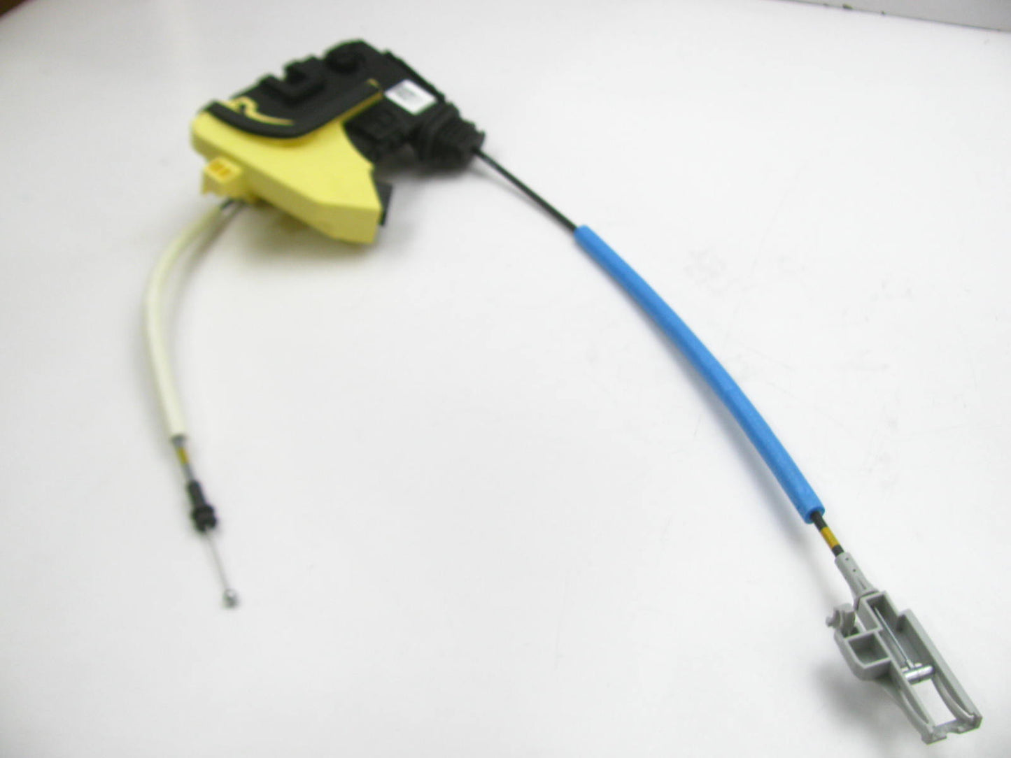 NEW 81420Q5000 REAR RIGHT Door Lock Latch Actuator OEM For 2020-23 Kia Seltos