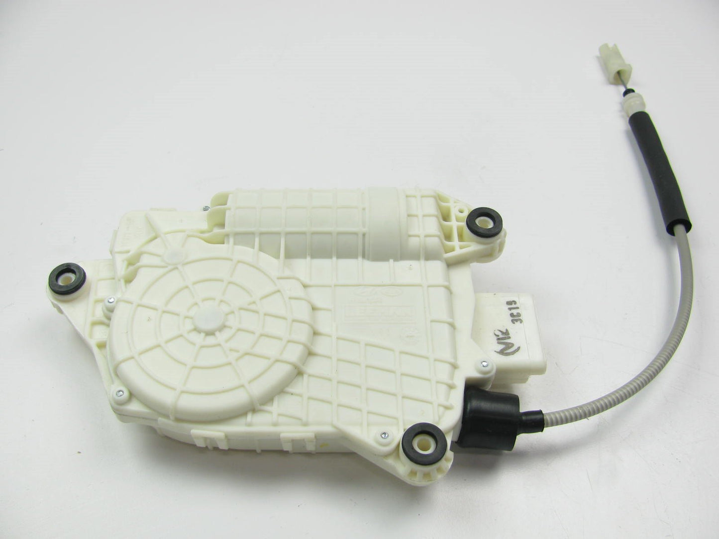 NEW GENUINE Rear Right Power Dook Lock Actuator For 2015 K900, 10-13 Equus