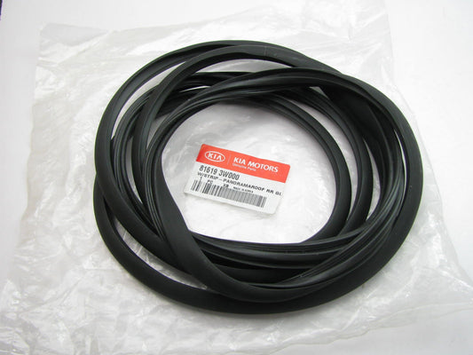 New OEM Rear Panoramic Sunroof Weatherstrip Gasket Seal For 2010-12 Kia Sportage