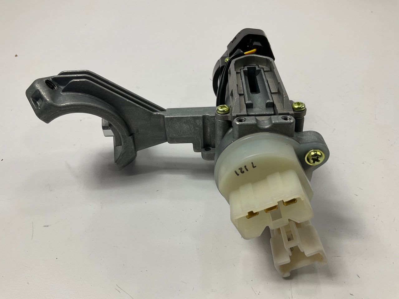 NEW GENUINE Ignition Lock Cylinder & Switch OEM For 08-09 Kia Spectra 819002FG00