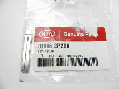 NEW GENUINE OEM Uncut Key Blank Insert For 13-14 Sorento 819962P200