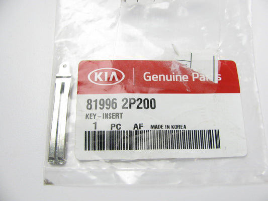 NEW GENUINE OEM Uncut Key Blank Insert For 13-14 Sorento 819962P200