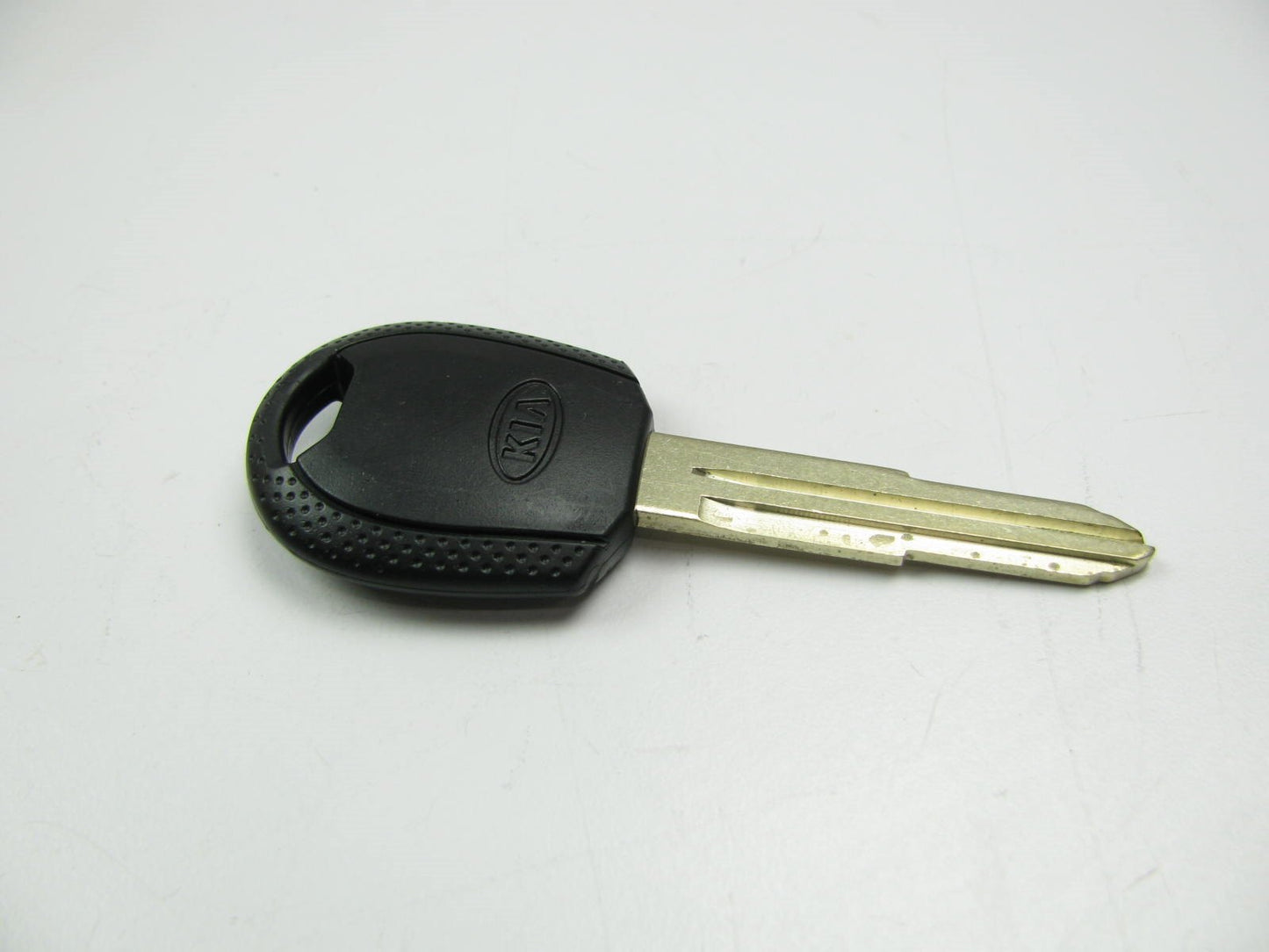 NEW OEM Master UNCUT Key Blank For 2001-06 Kia Optima, 03-06 Sorento 819963C000