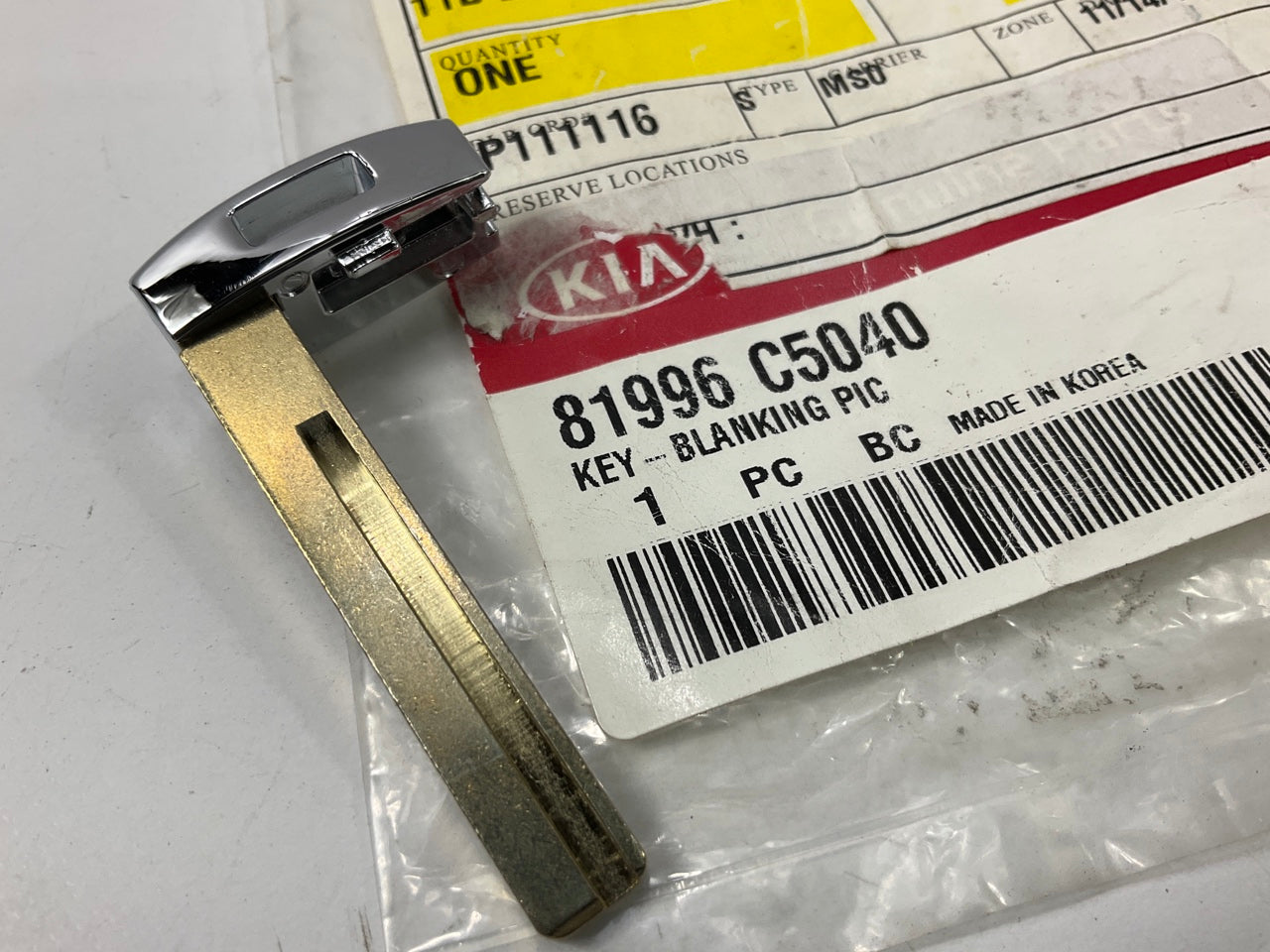 NEW GENUINE Uncut Key Blank OEM For 2015-2019 Kia Sorento 81996C5040