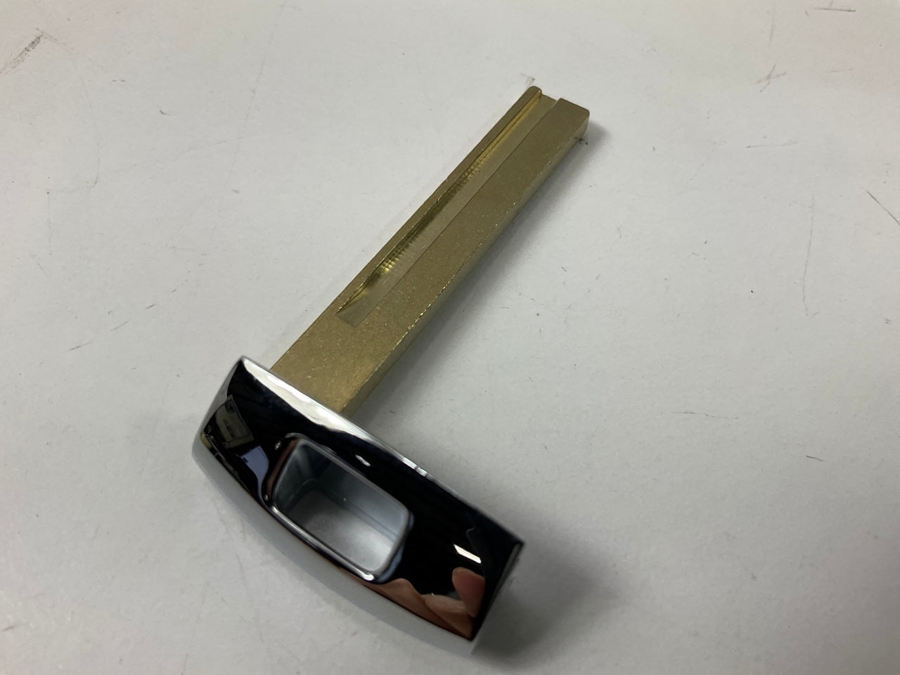 NEW GENUINE Uncut Key Blank OEM For 2015-2019 Kia Sorento 81996C5040