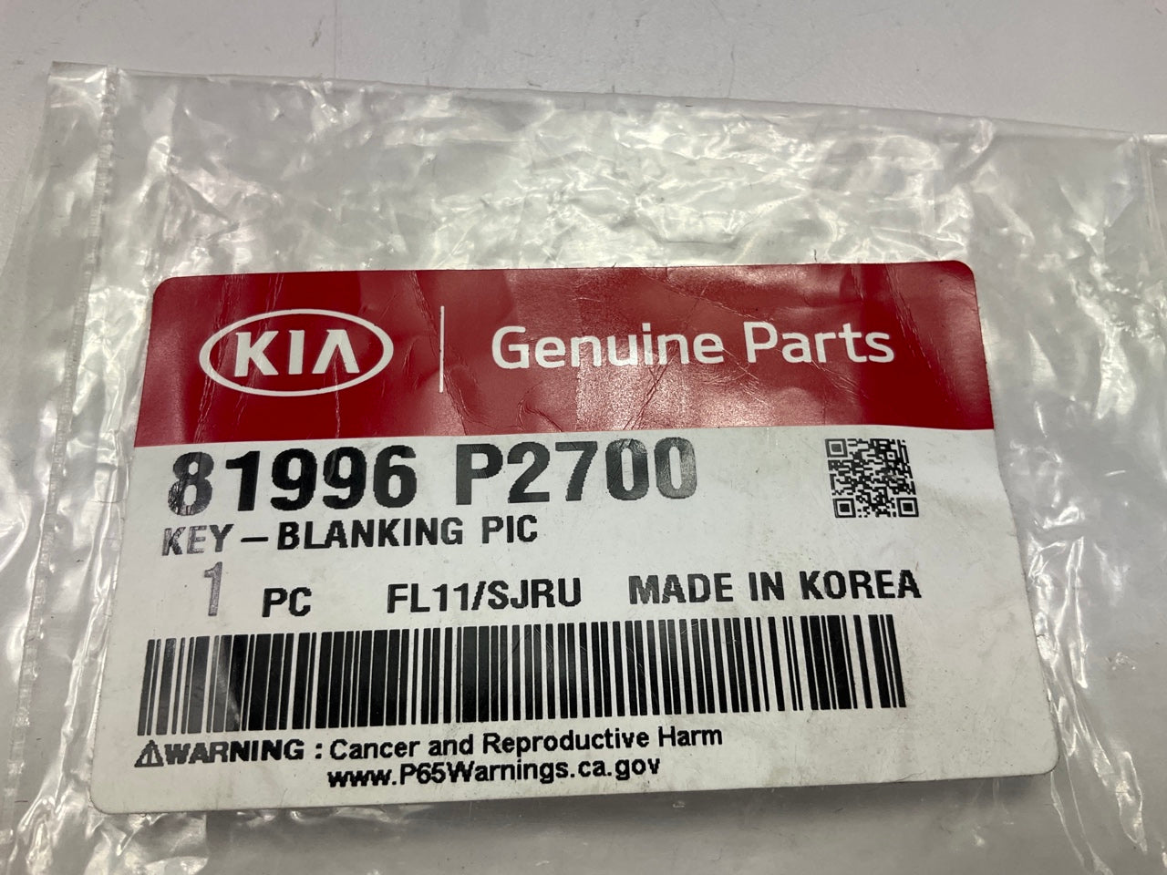 NEW Uncut Blank Key Factory Keyfob Remote OEM For 22-24 Kia Sorento 81996P2700