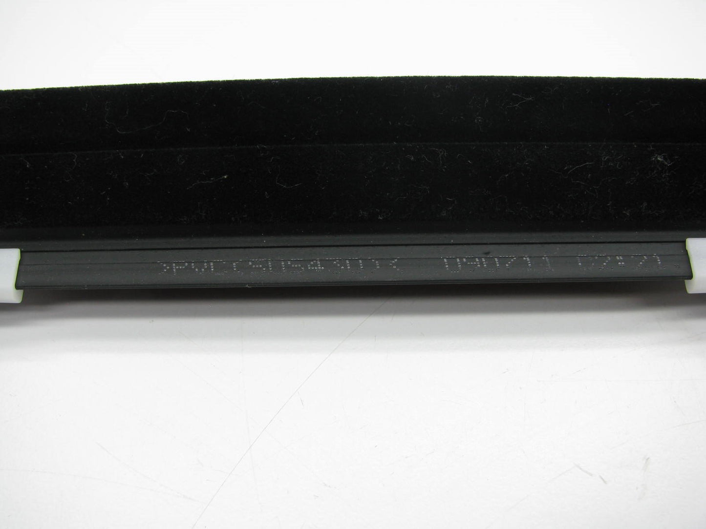 NEW FRONT RIGHT SIDE Door Window Moulding Weatherstrip Seal OEM For 04-09 Amanti