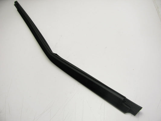 NEW Front Right Door Window Weatherstrip Seal Moulding OEM For 2011-16 Sportage