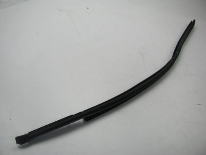 NEW 82240R5000 FRONT RIGHT Door Belt Weatherstrip Seal OEM For 21-22 Sorento