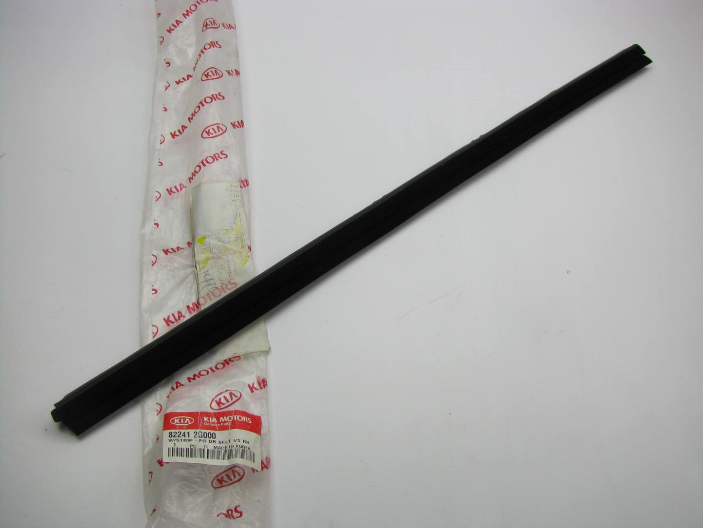 New OEM Front Right Side Inner Door Weatherstrip Seal For 2006-2010 Kia Optima