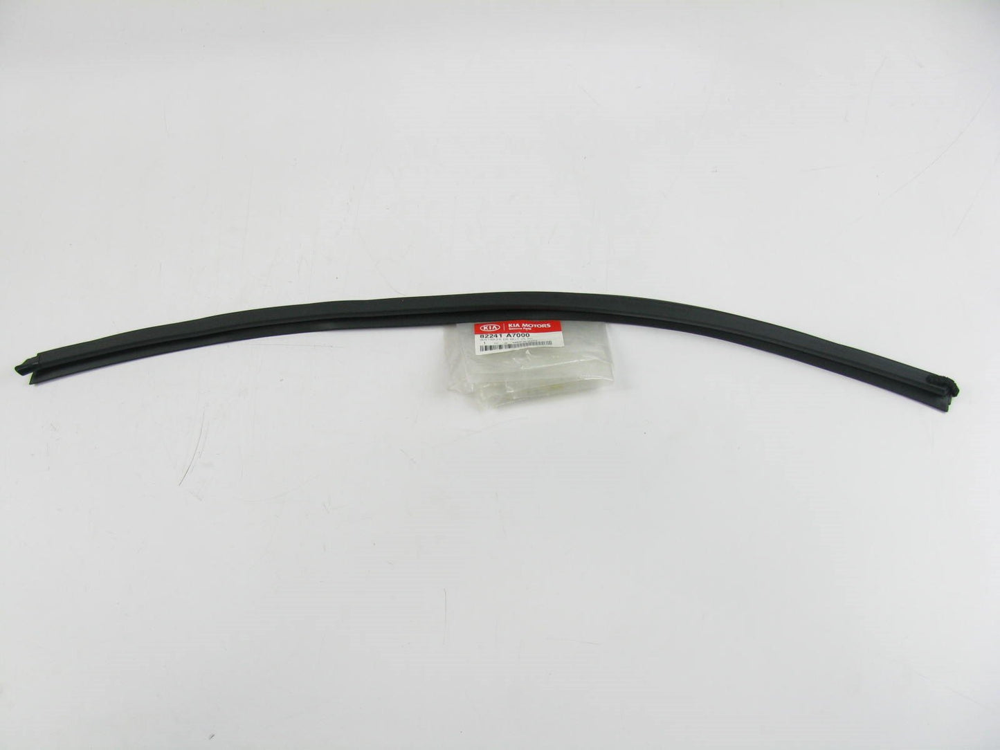 New FRONT RIGHT Door Weatherstrip Belt OEM For 2014-16 Forte SEDAN 82241A7000