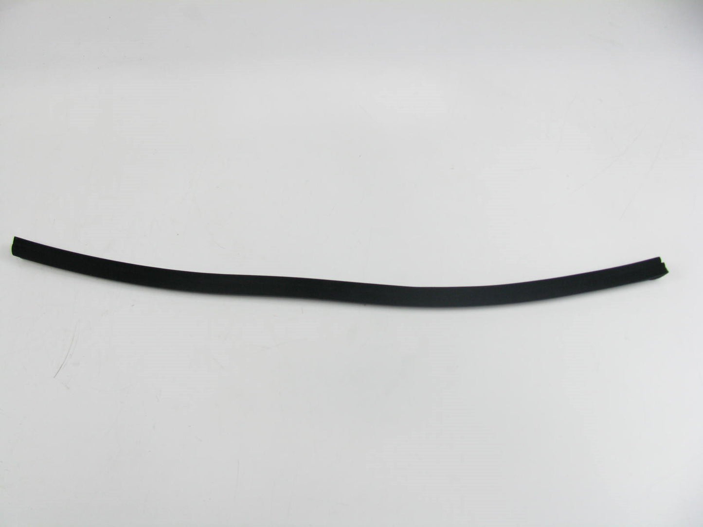 New FRONT RIGHT Door Weatherstrip Belt OEM For 2014-16 Forte SEDAN 82241A7000