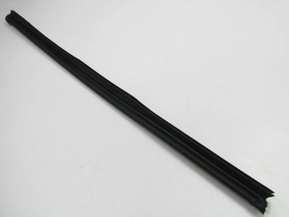 Front Right Door Window Belt Weatherstrip Seal OEM For 20-25 Kia Soul 82241K0000