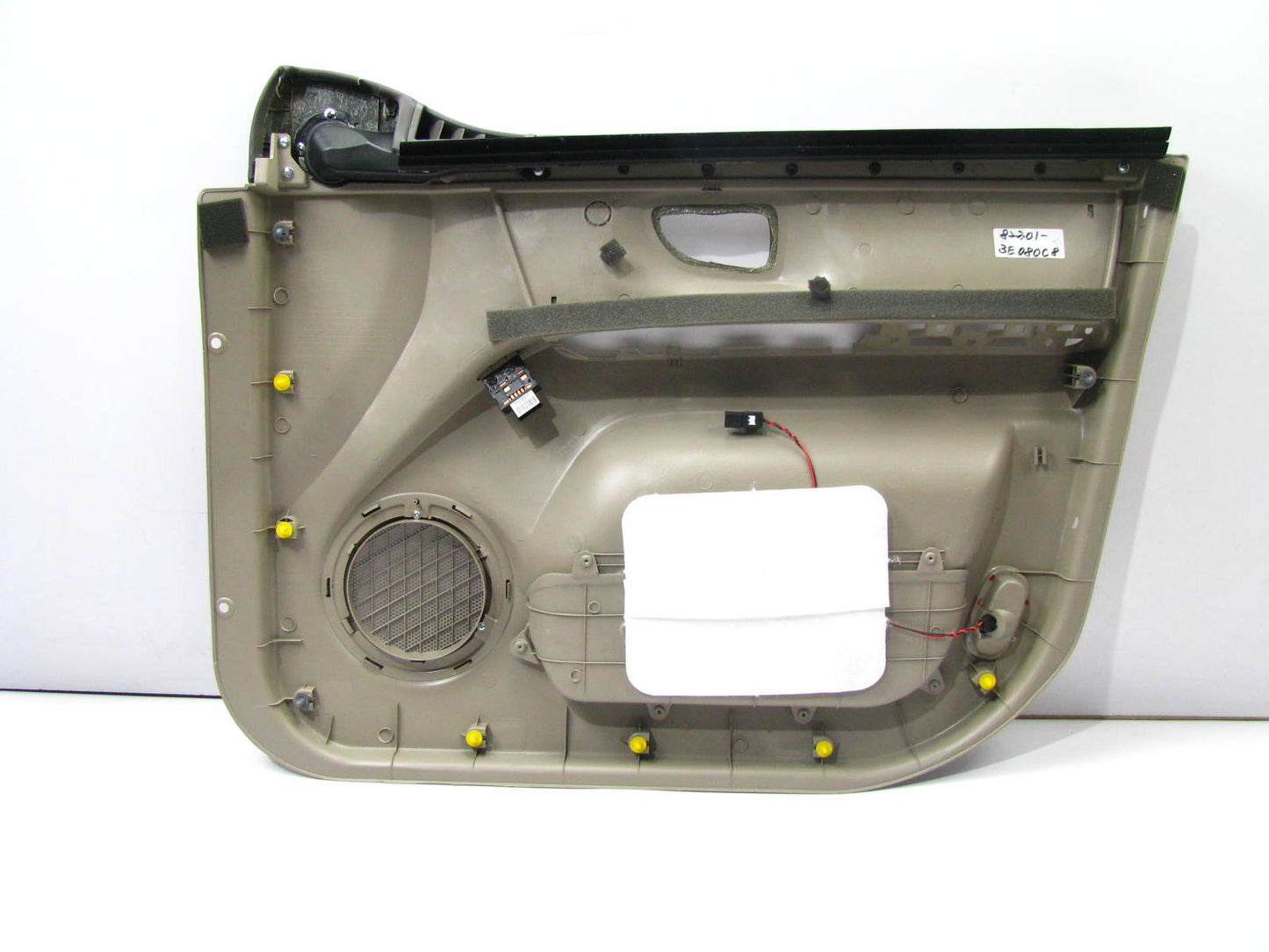 NEW 823013E080C8DT FRONT LEFT Interior Door Panel BEIGE OEM For 05-06 Sorento EX