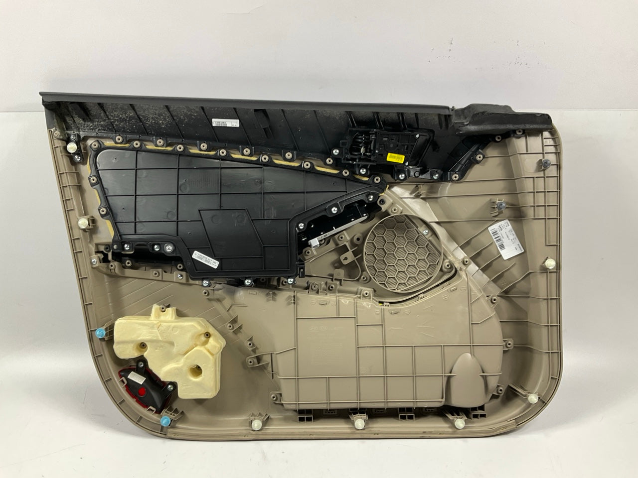 NEW Front Right Beige Door Panel & Switch OEM For 14-15 Kia Optima 823042TKX0DBL
