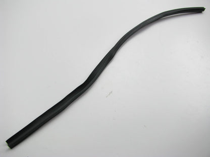 New Front Right Side Door Lower Weatherstrip Seal For 06-10 Optima 823662G000VA