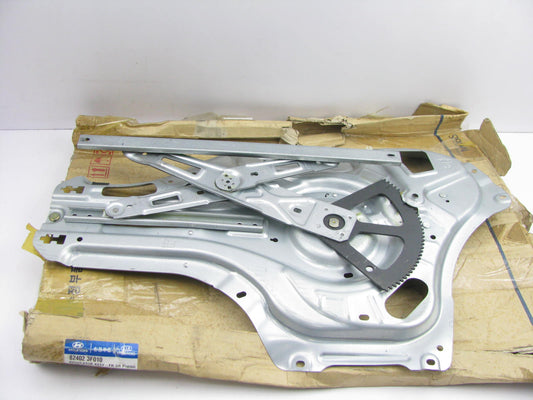 NEW GENUINE Front Right Window Regulator OEM For 04-06 Kia Amanti 82402-3F010