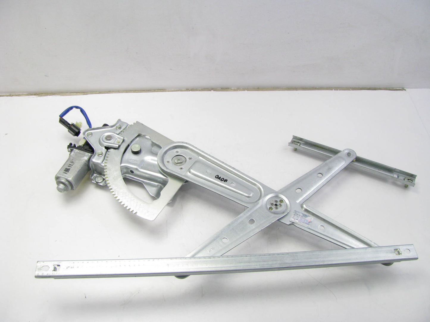 NEW - OEM 824023E002 Front Right Power Window Regulator For 2003-09 Kia Sorento