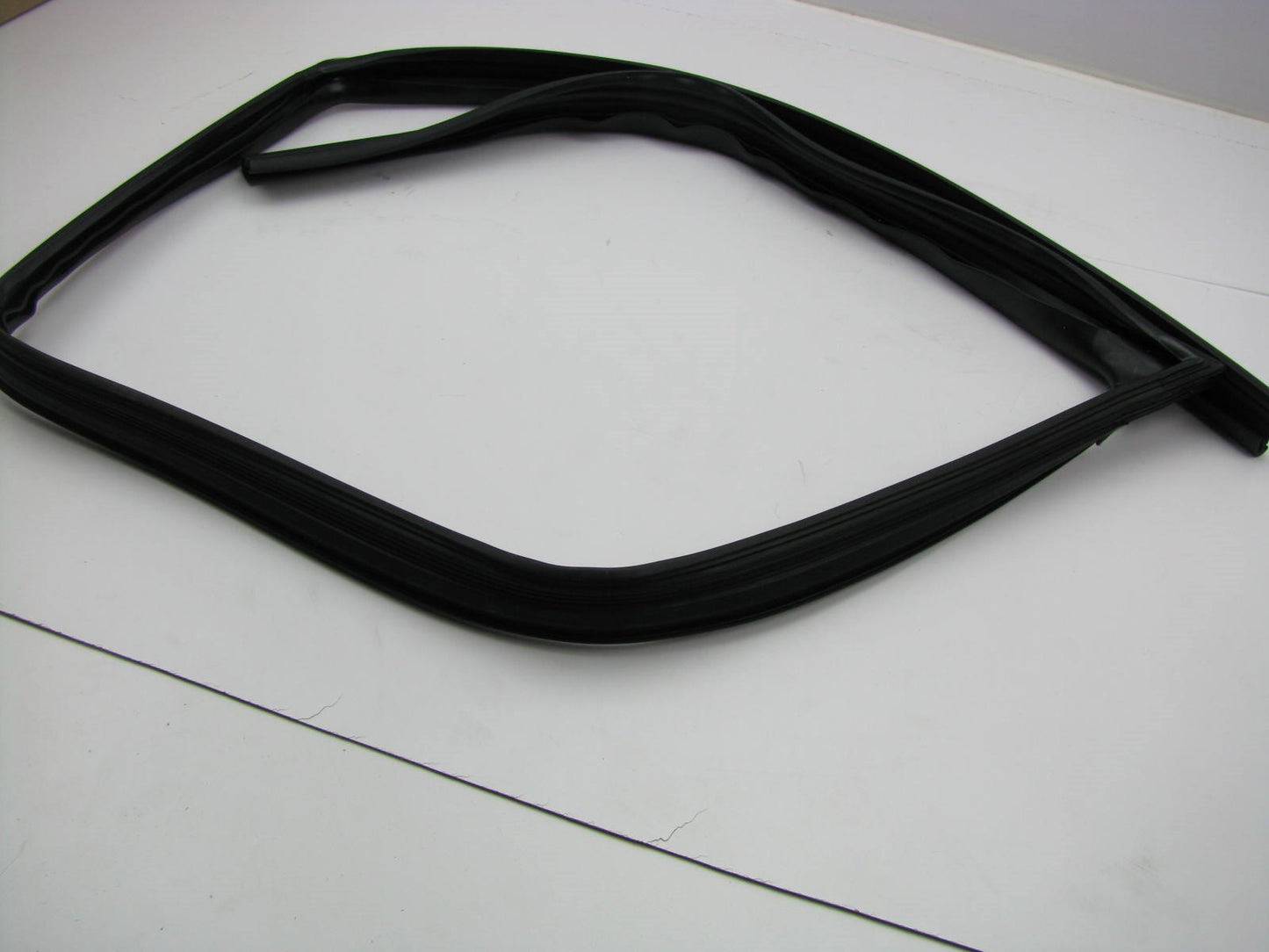 Front Right Door Window Channel Weatherstrip Seal OEM For 2011-2015 Sorento