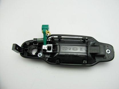 NEW - OEM 826503E051 Front Left Outer Door Handle For 2007-2009 Kia Sorento