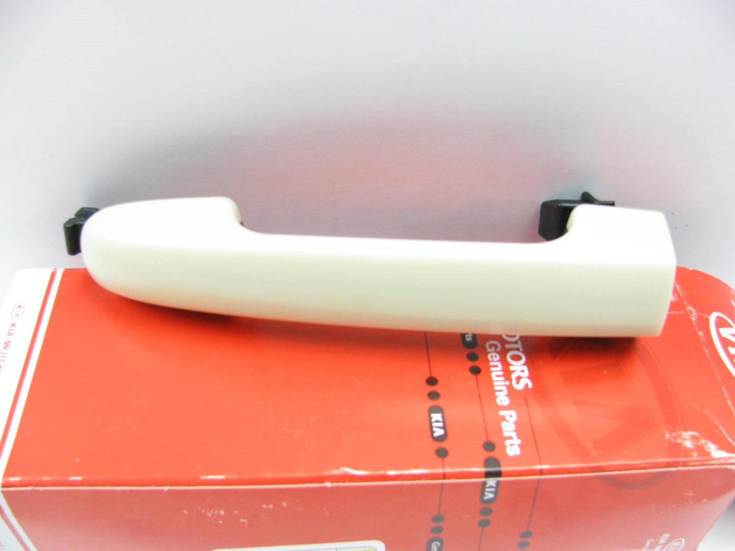 New Genuine Exterior Outside Door Handle OEM For 2012-2013 KIA Soul 826512K510