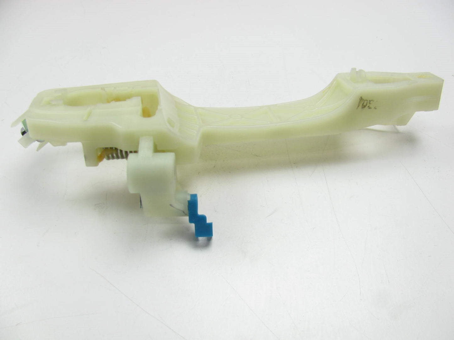 FRONT LEFT Drivers Front Exterior Door Handle Mounting Plate OEM For 12-15 Rio