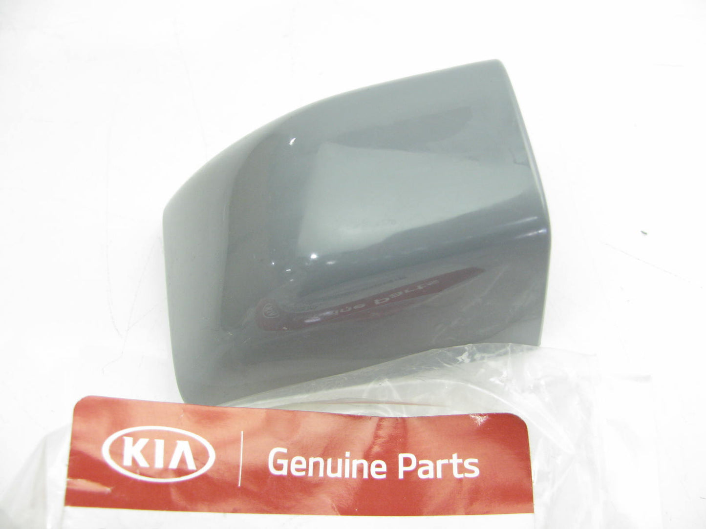 NEW - OEM 826624D030 Front Right Door Handle Cover Cap Gray For 2014 Kia Sedona