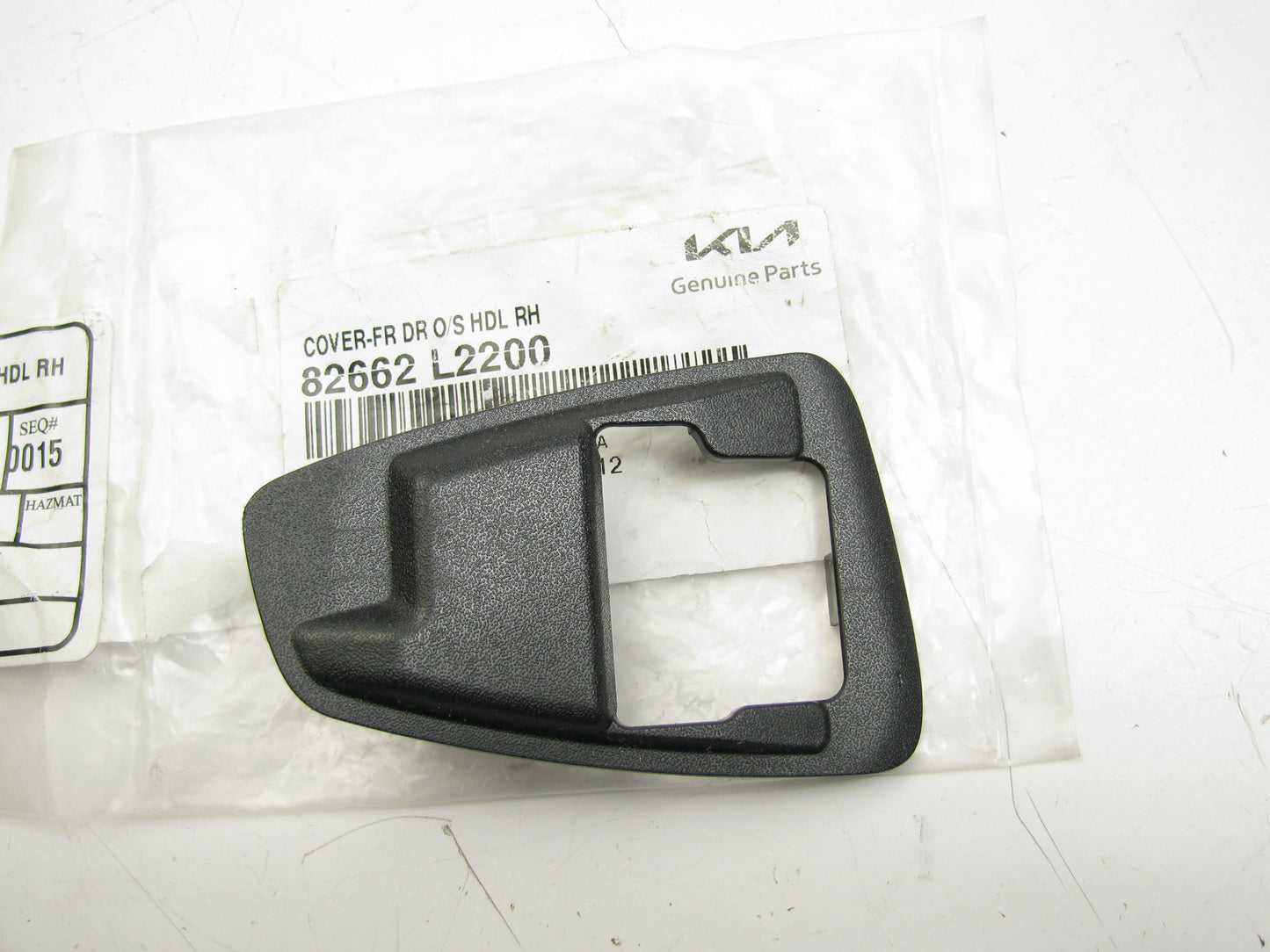 NEW - Front Right Door Handle End Cap Cover OEM For 2021-2024 Kia K5 82662L2200