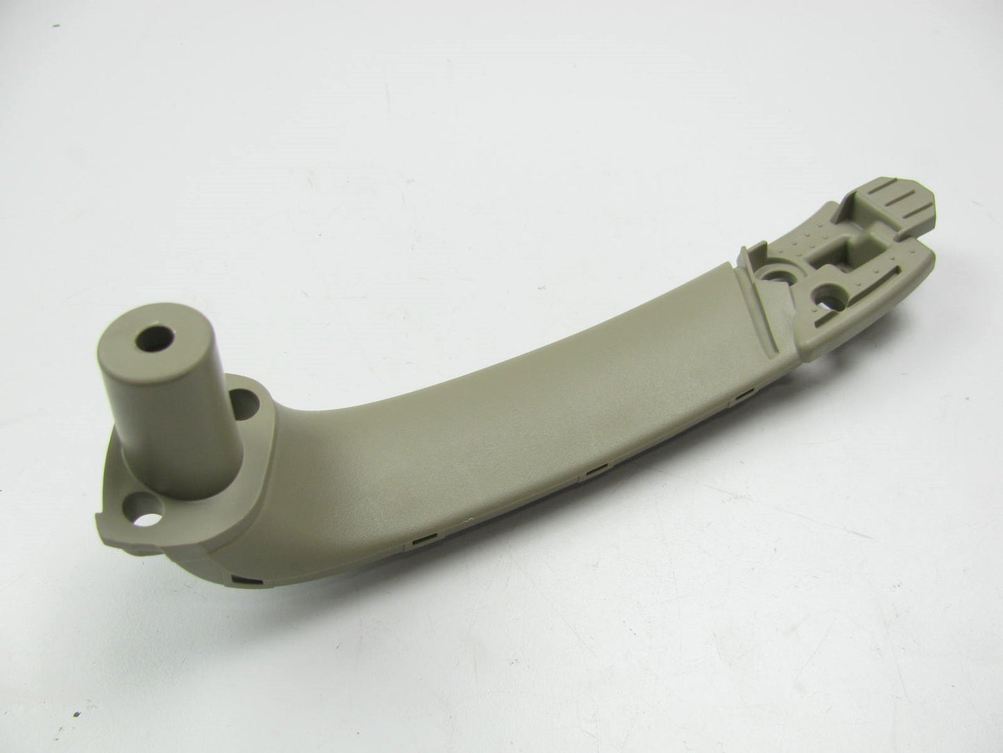 Front Left Door Grip Handle BEIGE OEM For 2014-2015 Kia Sorento 827102P000UP