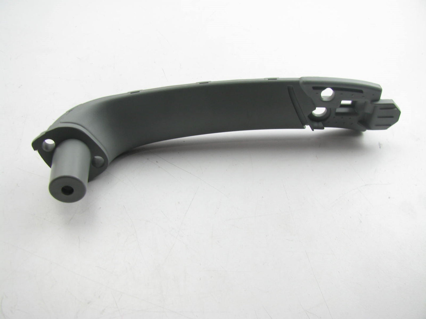 New OEM Front Right Side Gray Door Grip Handle For 11-15 Sorento 827202P000H9