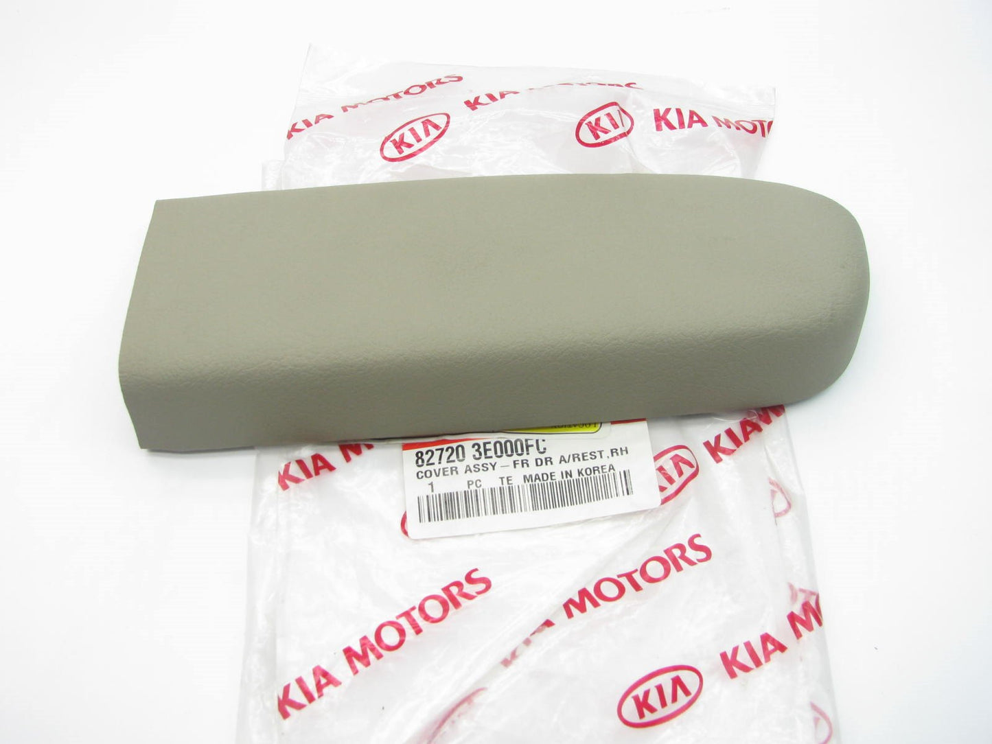 NEW FRONT RIGHT Interior Door Armrest Cover OEM For 03-06 Sorento 827203E000FC