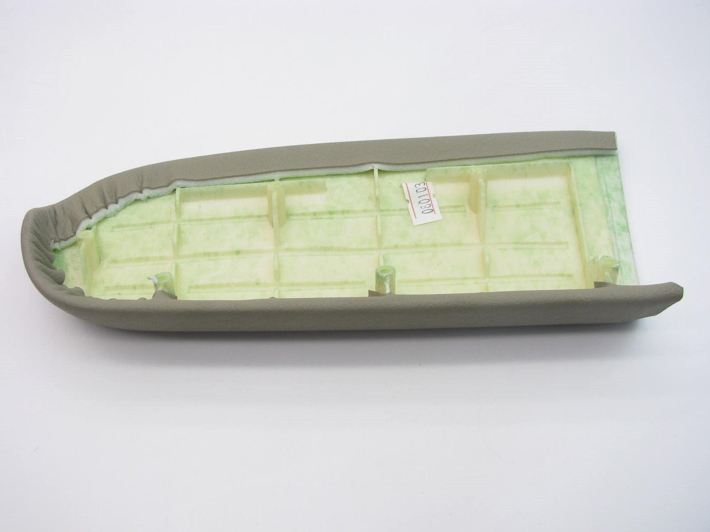 NEW FRONT RIGHT Interior Door Armrest Cover OEM For 03-06 Sorento 827203E000FC