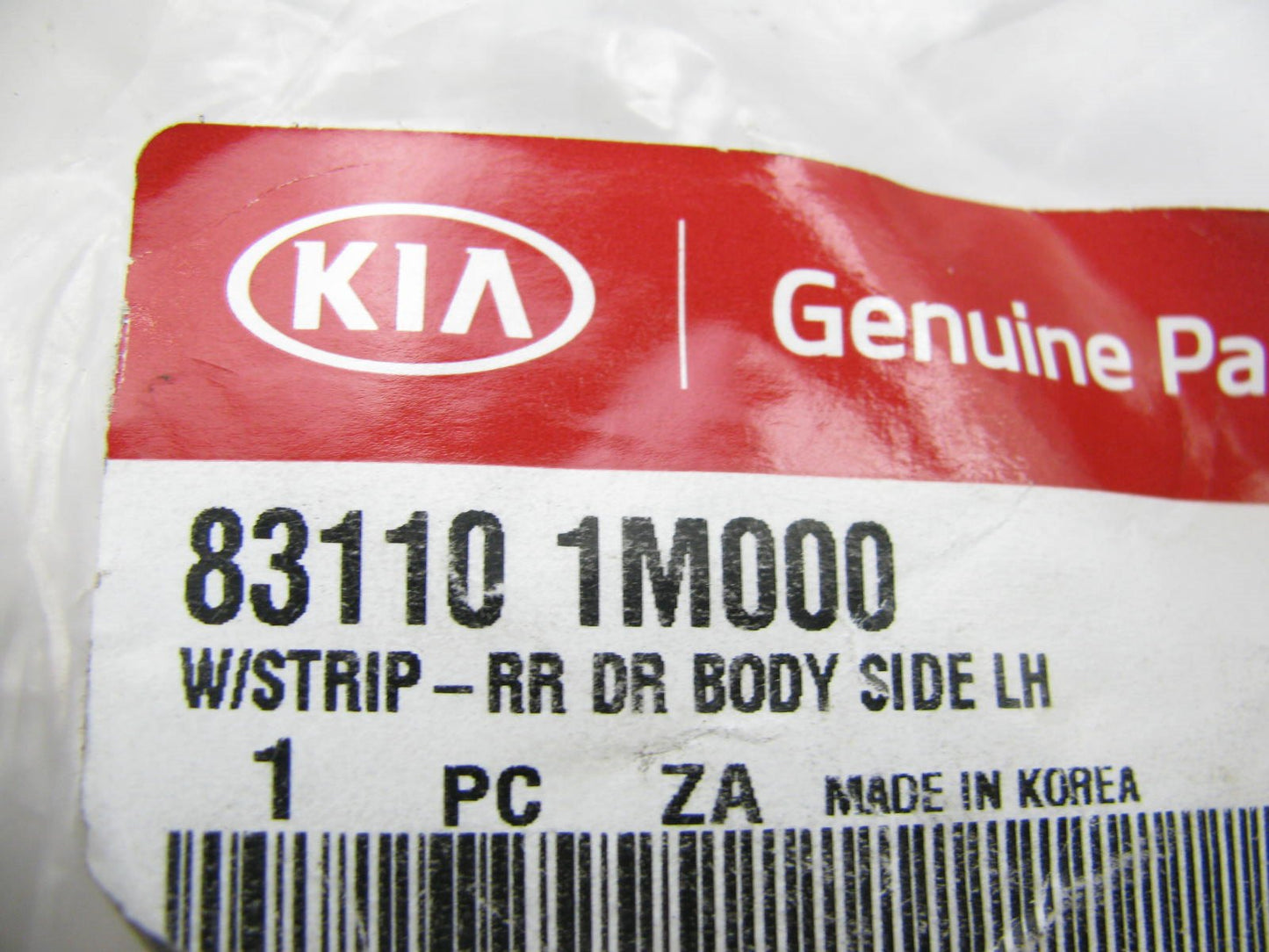 NEW REAR LEFT Door Body Side Weatherstrip Seal OEM For 2010-2013 Kia Forte