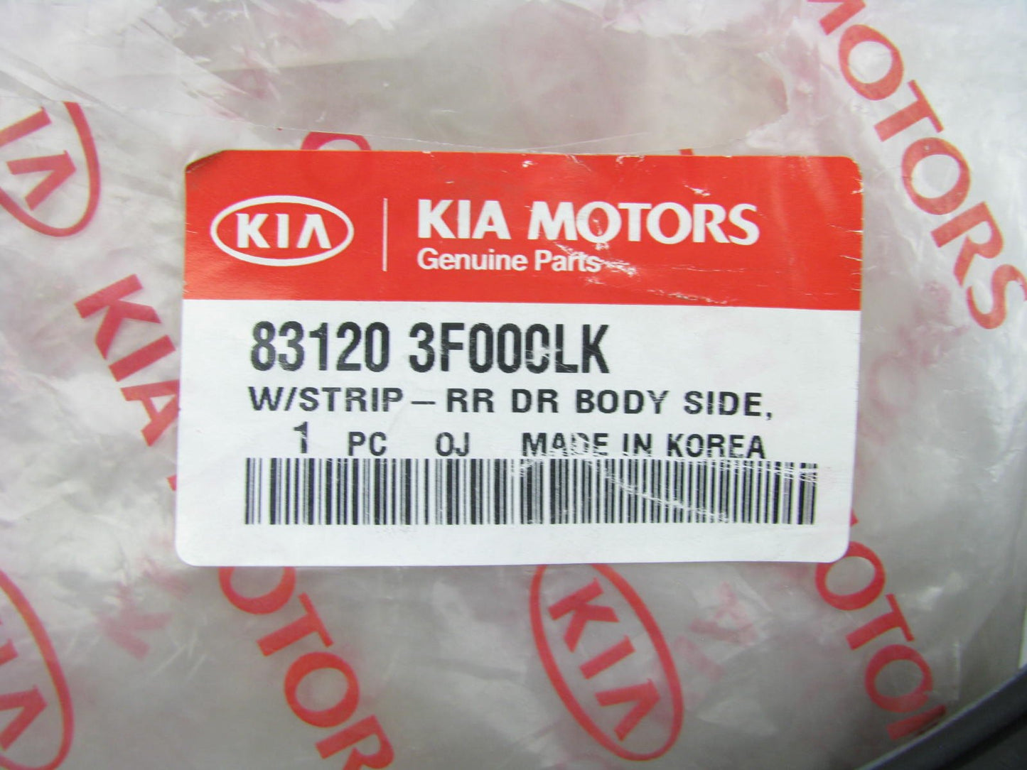 New OEM Rear Door Body Side Weatherstrip Right Passenger For 2004-06 Kia Amanti