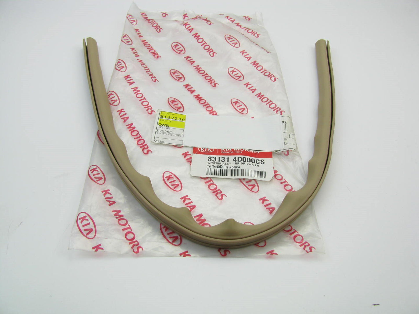 New OEM Rear Left Side Lower Door Weatherstrip Seal BEIGE For 07-14 Sedona