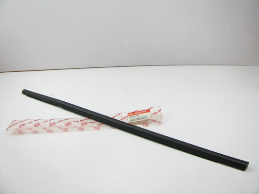 New REAR LEFT Exterior Door Belt Weatherstrip Seal For 05-06 Kia Rio SEDAN ONLY