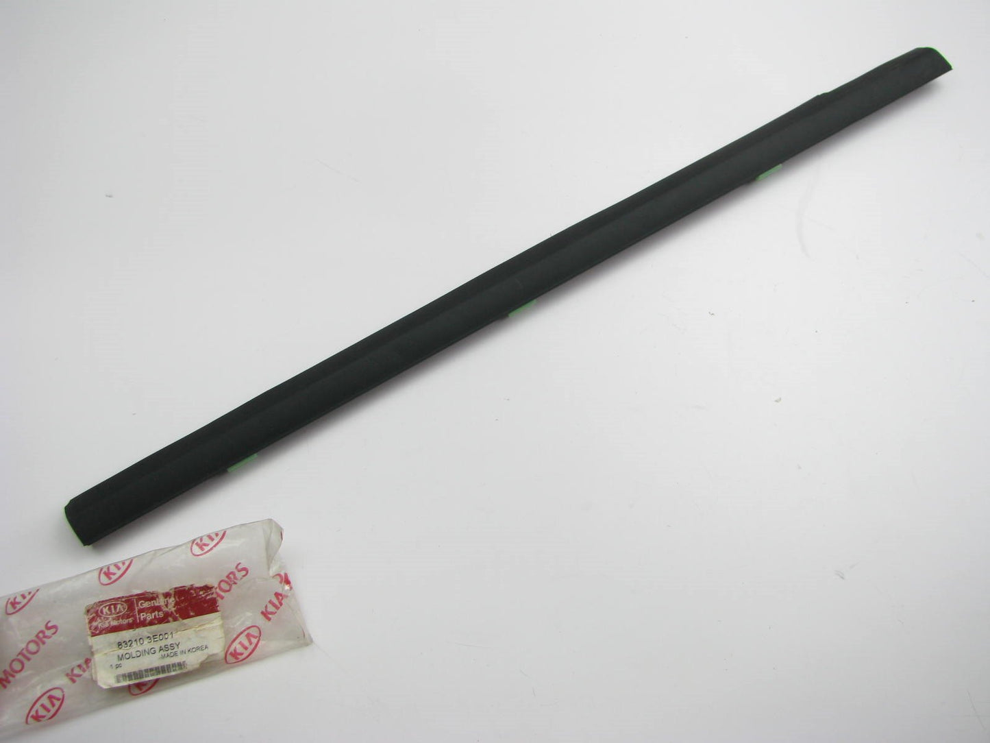 Rear Left (Driver Rear) Door Window Belt Weather Strip OEM For 07-09 Kia Sorento