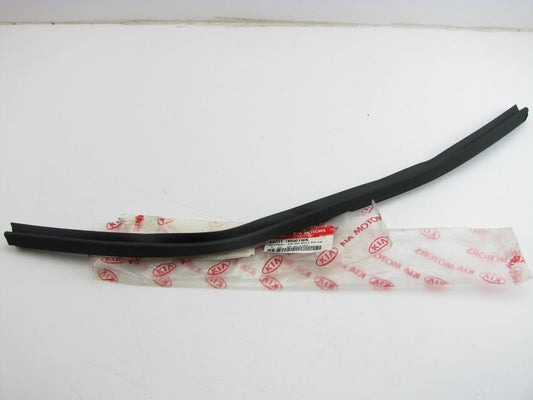 NEW GENUINE Rear Left Driver Door Weatherstrip Belt Seal OEM For 11-13 Kia Forte