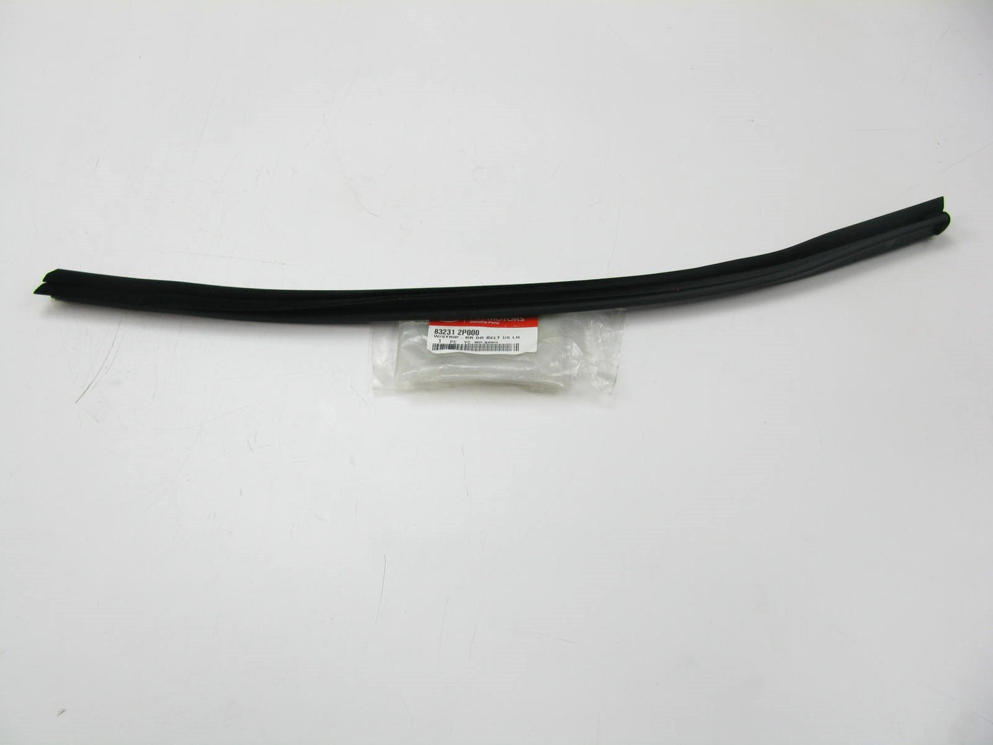 New Rear Left Side Door Interior Belt Weatherstrip Seal For 11-15 Kia Sorento
