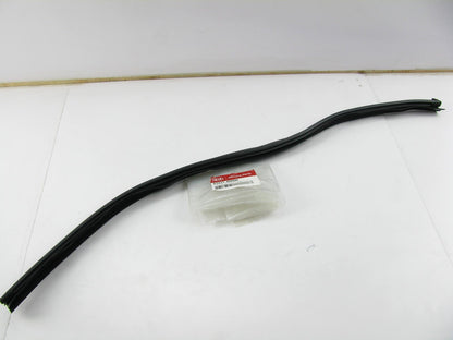 New Genuine REAR LEFT Door Inside Belt Weatherstrip OEM For 2015-2016 Kia Sedona