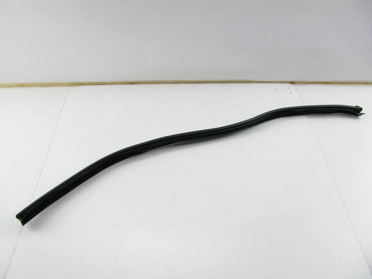 New Genuine REAR LEFT Door Inside Belt Weatherstrip OEM For 2015-2016 Kia Sedona