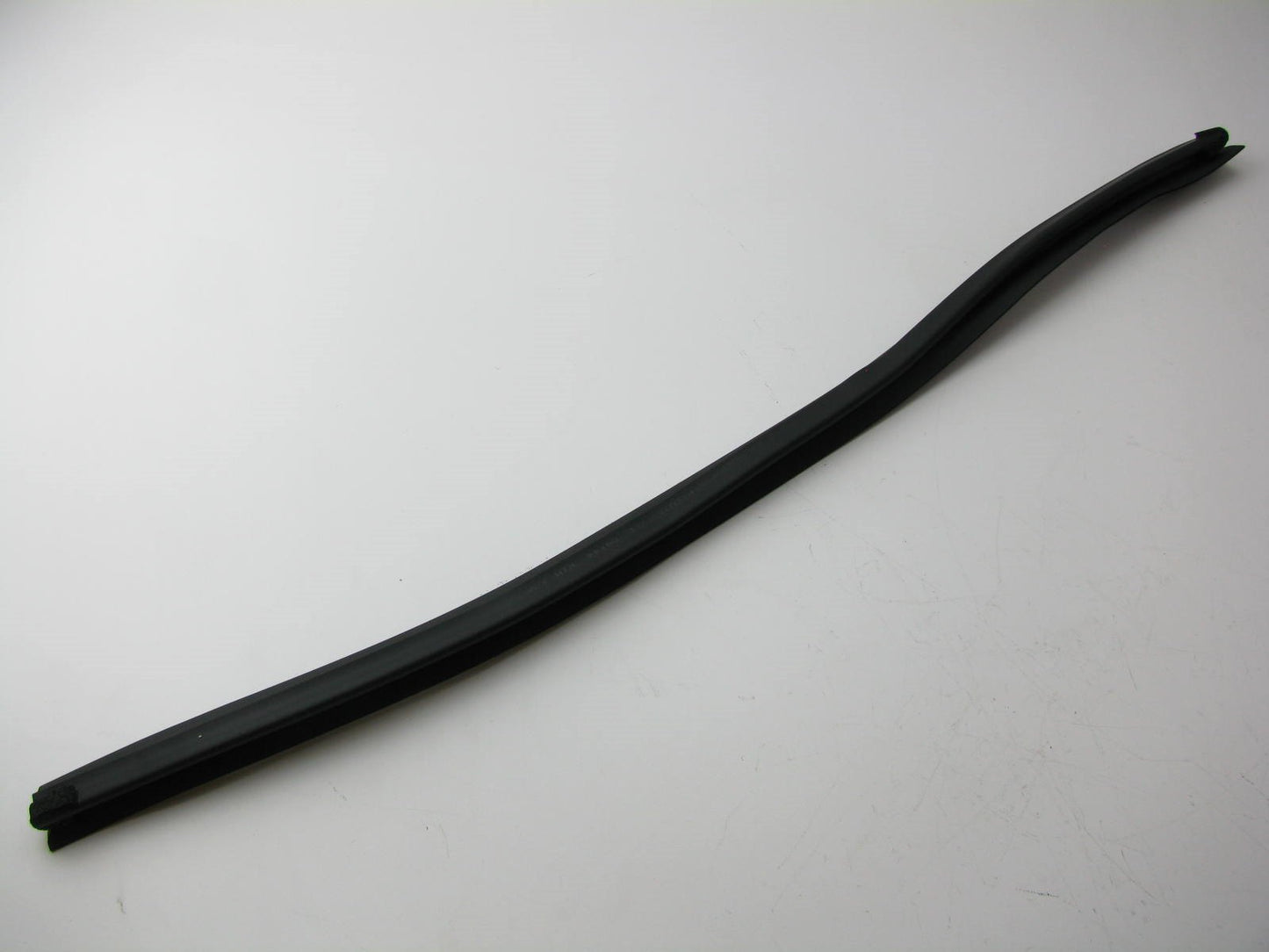 New Rear Right Side Inner Door Belt Weather Strip Seal OEM For 11-15 Kia Sorento