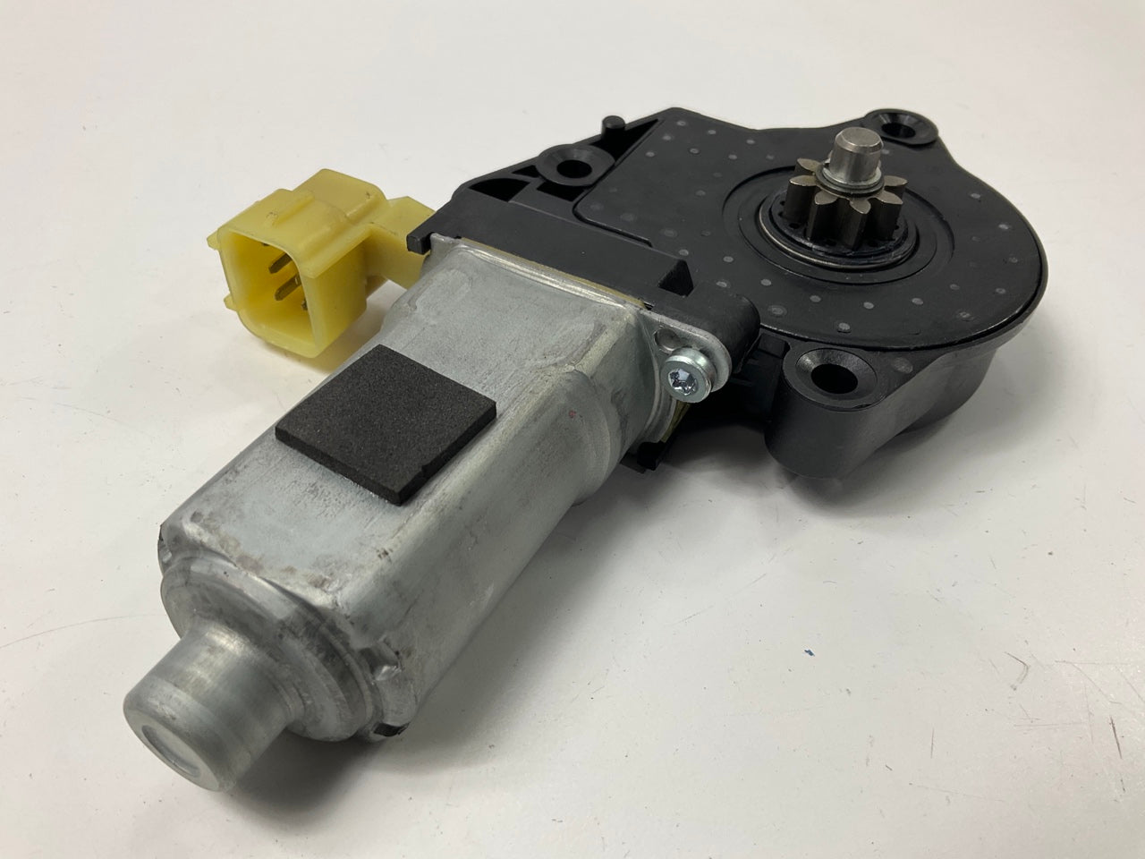 New Genuine Rear Right Power Window Lift Motor For 04-09 Kia Amanti 834603F000