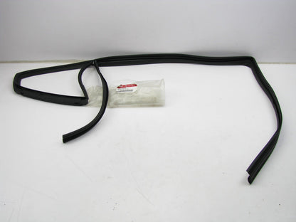NEW REAR RIGHT Door Window Glass Run Weatherstrip Seal OEM For 15-16 Kia Cadenza