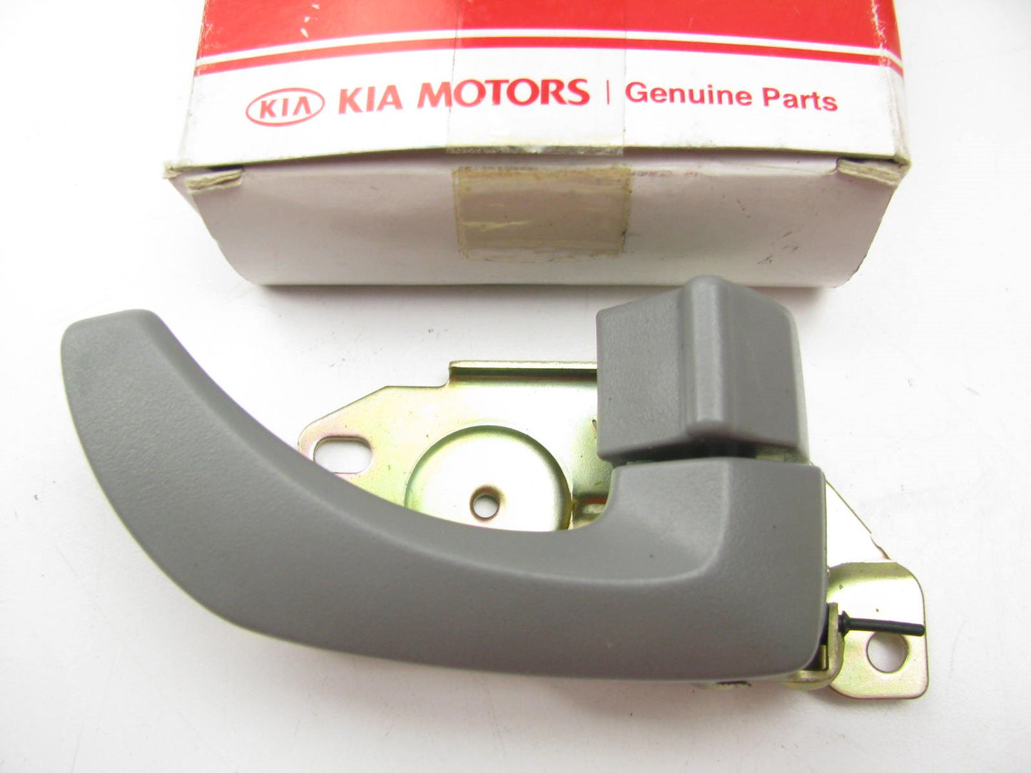 NEW GENUINE OEM REAR RIGHT GRAY Interior Door Handle For 2003-09 KIA Sorento