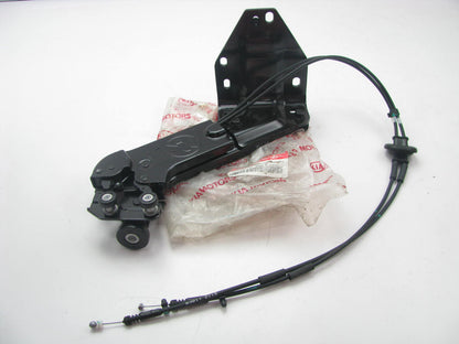NEW Left Driver Side Sliding Door Lower Door Roller OEM For 2006-2014 Kia Sedona